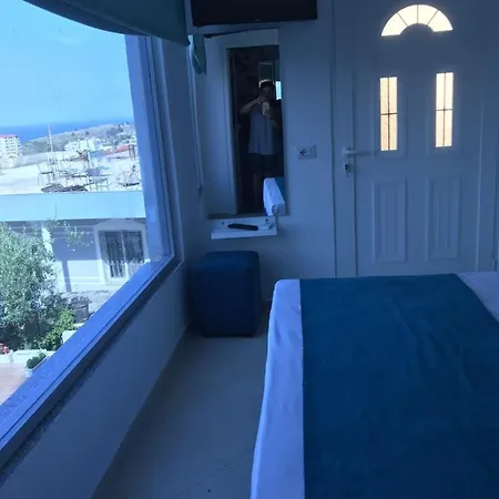 Floban & Mirdar Koshi Apartmán *