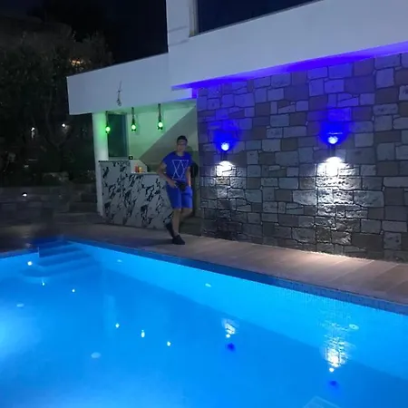 Floban & Mirdar Koshi Apartmán