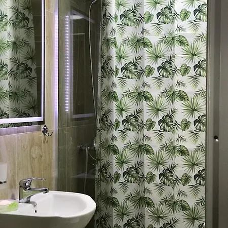 Apartmán Floban & Mirdar Koshi