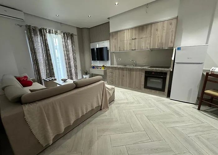 Floban & Mirdar Koshi Apartment *