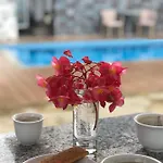 Floban & Mirdar Koshi Apartman