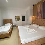 Floban & Mirdar Koshi Apartman Saranda