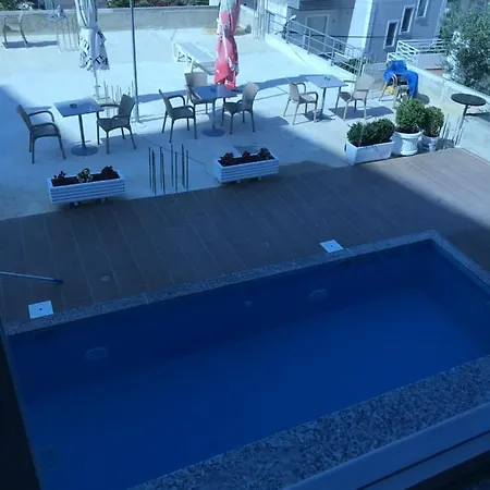 Floban & Mirdar Koshi *