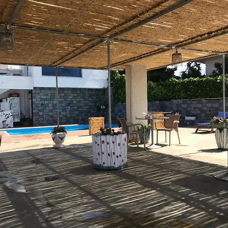 Floban & Mirdar Koshi Apartment
