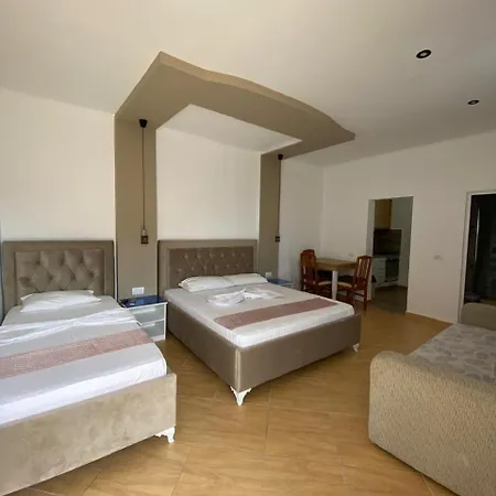 Apartamento Floban & Mirdar Koshi *