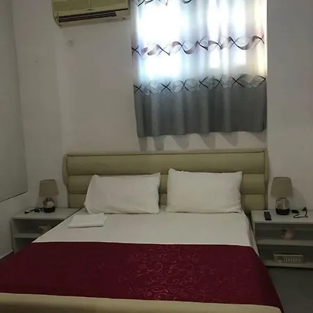 Floban & Mirdar Koshi Appartement Sarandë