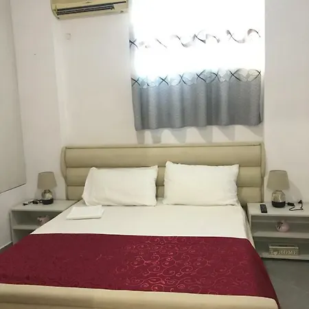 Floban & Mirdar Koshi Appartement Sarandë