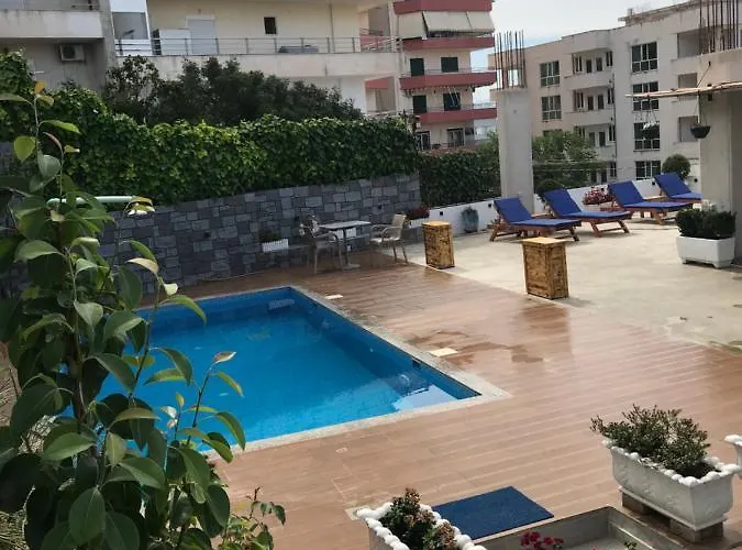 Apartament Floban & Mirdar Koshi
