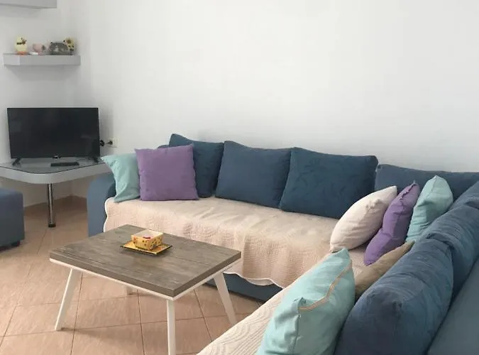 Floban & Mirdar Koshi Apartament Saranda
