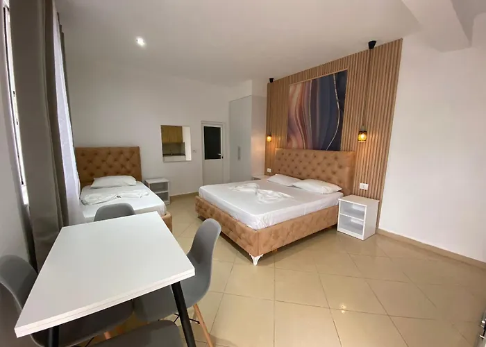 Floban & Mirdar Koshi Apartament Saranda